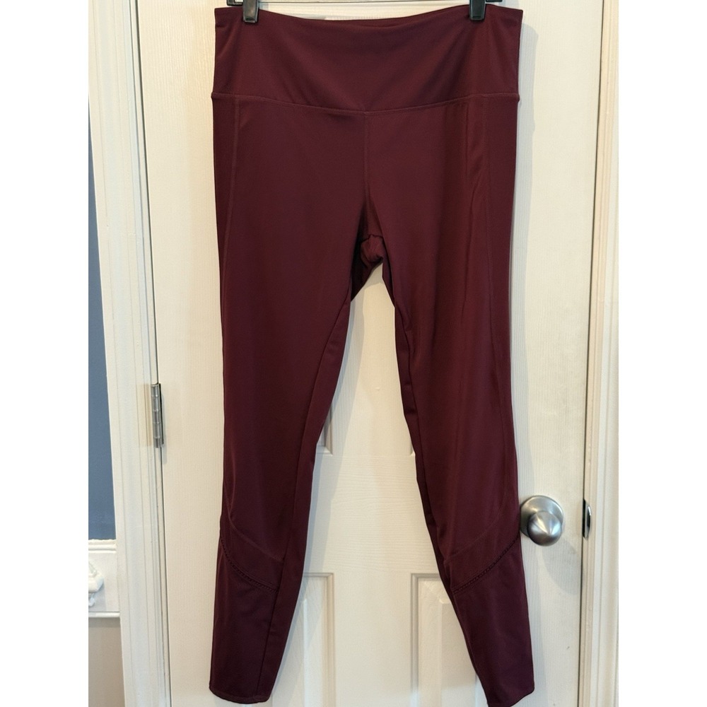 Tangerine Burgundy Athletic Capri Leggings Size Xl/XG Sporty Gym Yoga Activewear